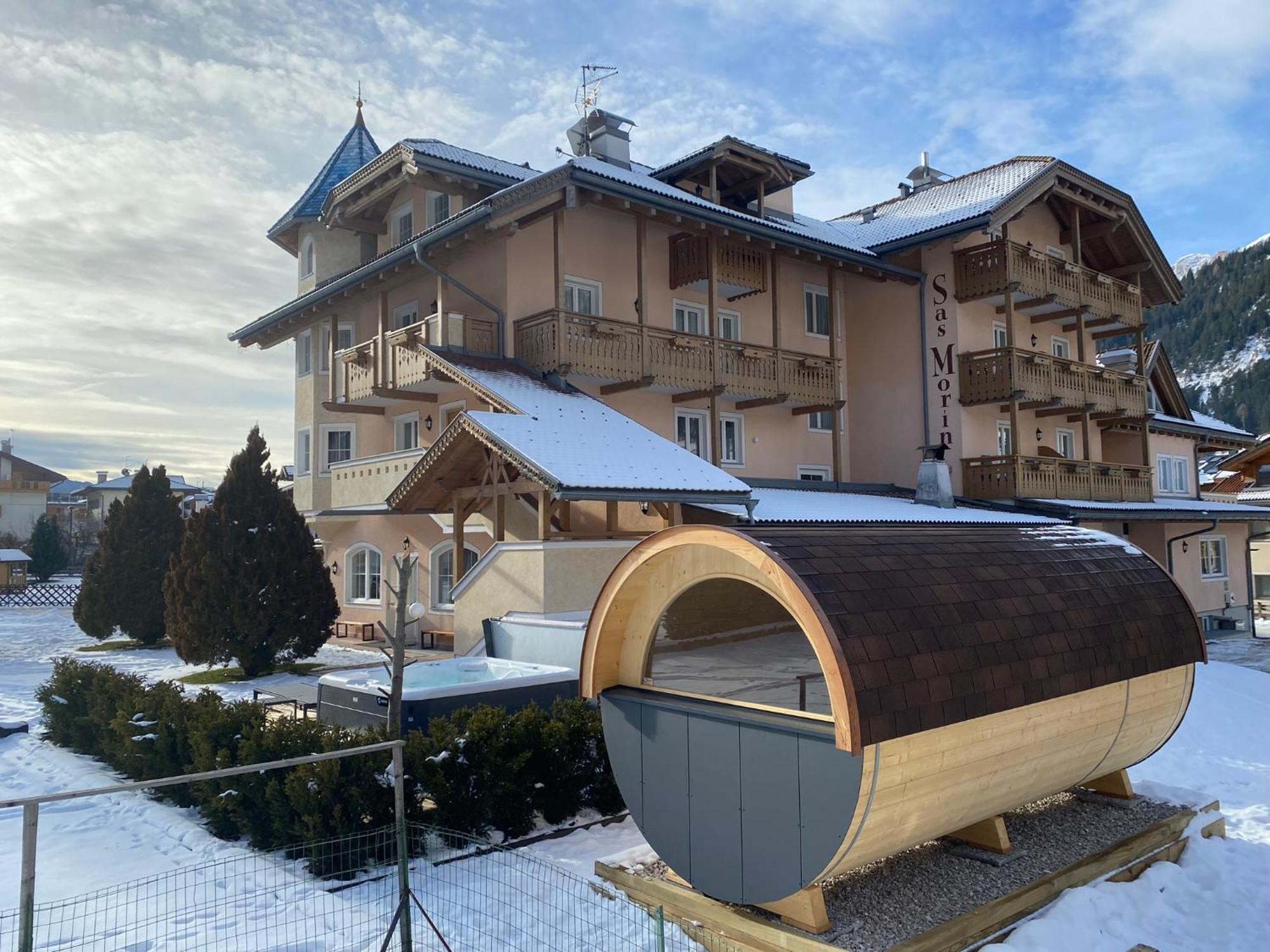 Hotel Chalet Sas Morin Pozza di Fassa Bagian luar foto